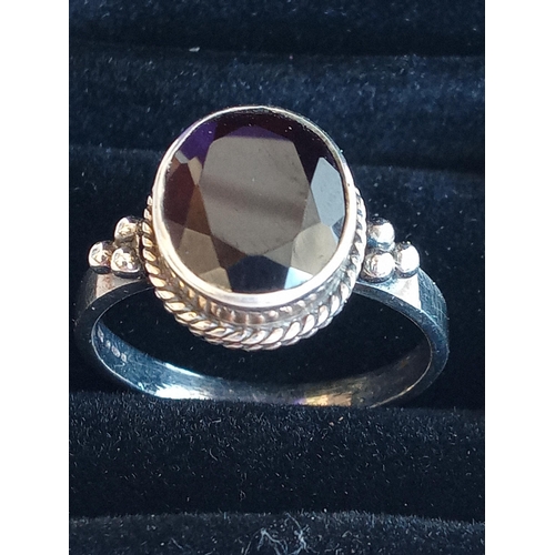 12 - Ladies Silver & Dark Stone Ring Size R