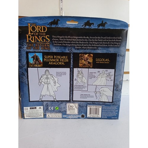 307 - Lord of the Rings Super poseable Pelennor fields Aragorn Legolass Figures. Boxed & Mint