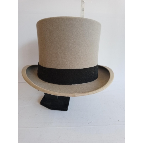 127 - Lincoln Bennett Top Hat, Signed