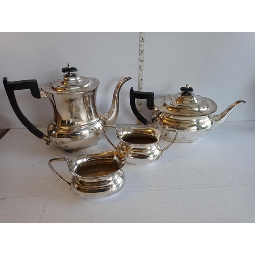 138 - 4 Pieces of Viners Silver Plate Tea . Mint