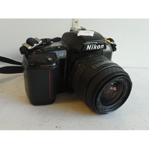 260A - Nikon Digital Camera