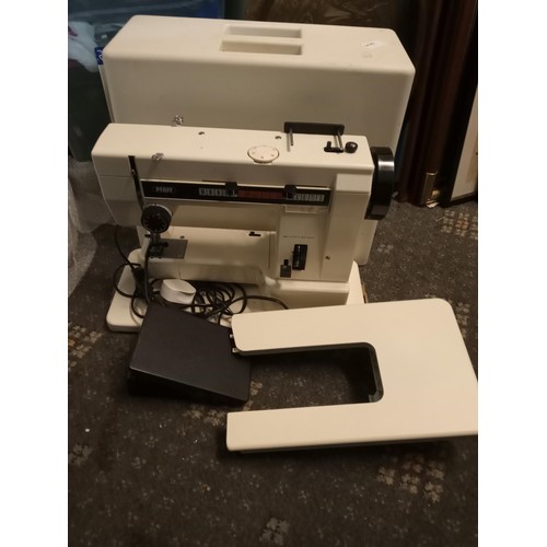 325 - Pfaff Electric Sewing Machine in Case. In Lovely Condition. Collection Only