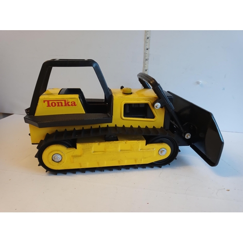 118 - Large Tonka Earth Mover, Vintage in nice Condition