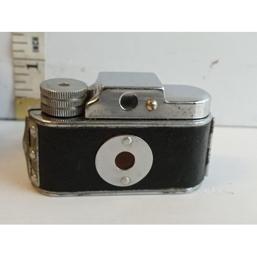 12 - Peca Miniature Camera with Case