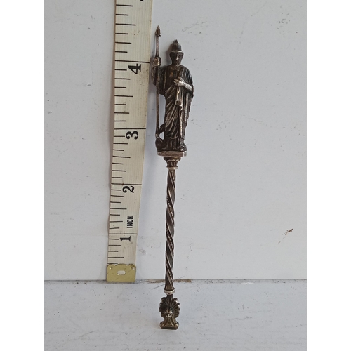 139 - Solid Silver Figure on Stick