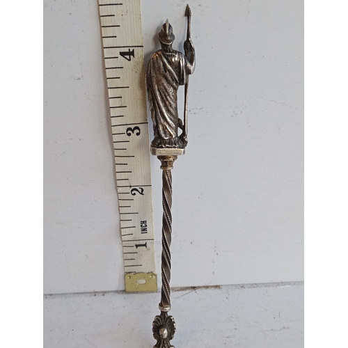 139 - Solid Silver Figure on Stick