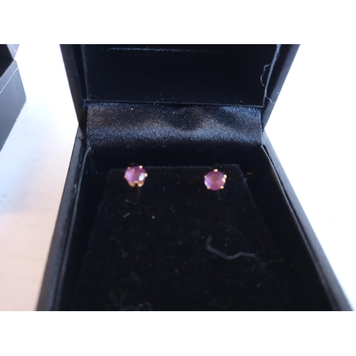 147 - Pair of Antique 9ct Gold Stud Earrings & pair of 9ct Gold Tear Drop shape Garnet Claw Set Earrings