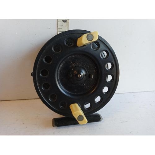 193 - K.P.Morritts New Popular Fishing Reel