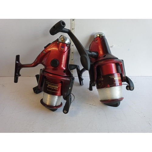 196 - 2 Long Cast Fishing Reels