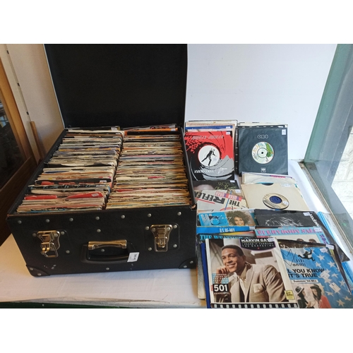 271 - Very Good Selection of Assorted Single records and the Case, Collection Only