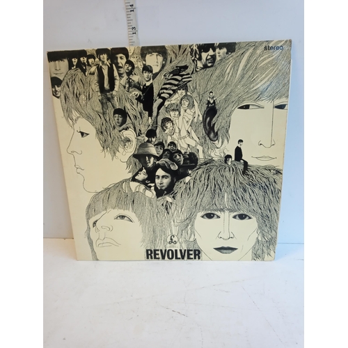 100 - The Beatles, Revolver LP, In Lovely Condition