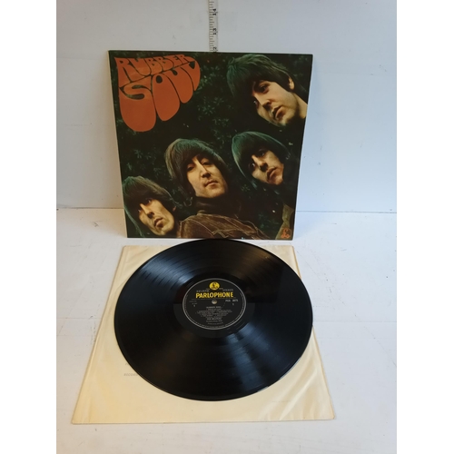 107 - The Beatles Rubber Soul Lp, In Lovely Condition