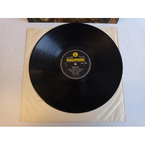 107 - The Beatles Rubber Soul Lp, In Lovely Condition