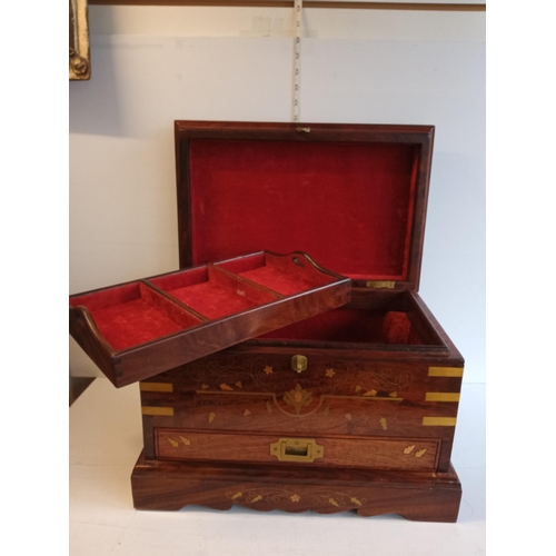 155 - Beautiful Mahogany Inlaid Brass Banding Treasure Trunk. Beautiful Condition.
Collection Only