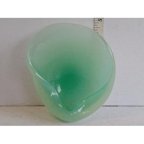 19 - Lovely Murano Suguso Green Glass Dish