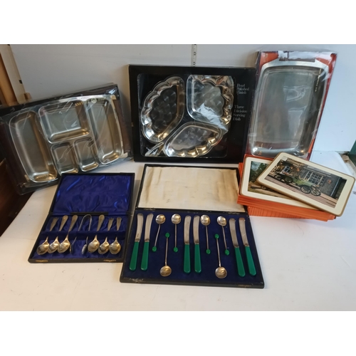 133 - Selection of Cutlery & Stainless Steel