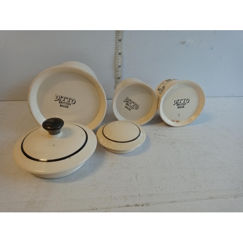 296 - 3 Pieces of Ditto Ware