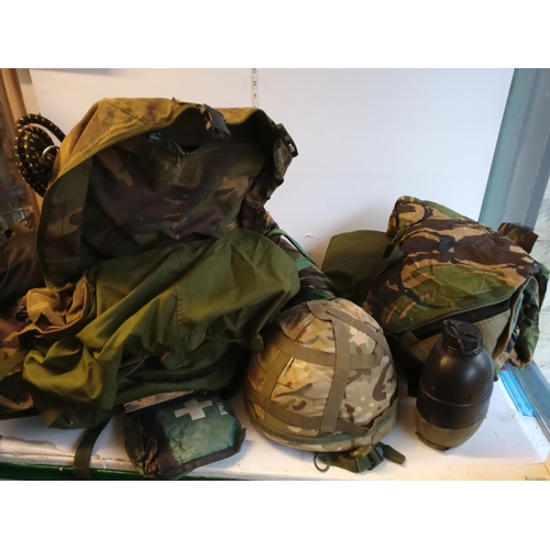 300 - Full Army Kit Inc Helmet, Bag, Clothes, Water Bottle & More. Collection Only