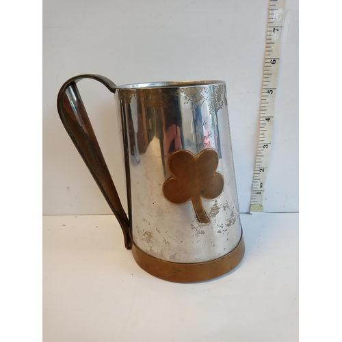 21 - Clover Arts & Crafts Hoof Shape Tankard