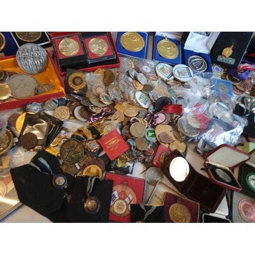 116 - Very Large Selection of Medals, Badges & Other