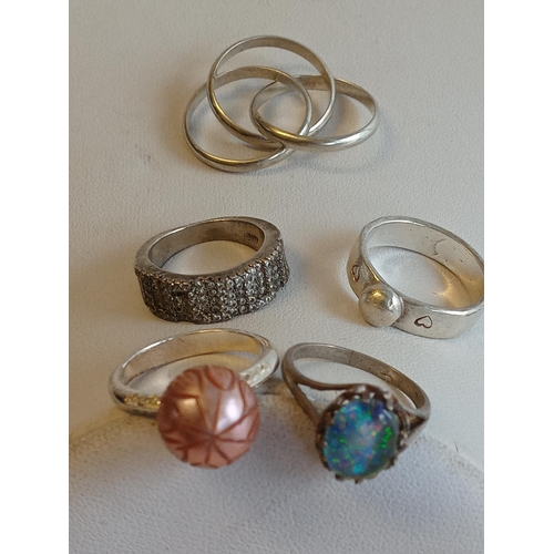 317 - 5 Assorted Silver Ladies Rings