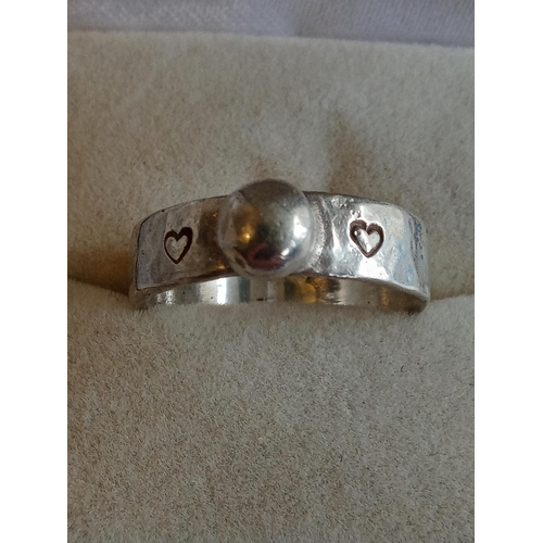 317 - 5 Assorted Silver Ladies Rings