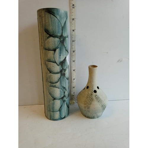 76 - 2 Cairn Pottery Vases