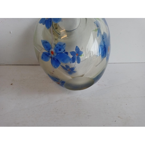 163 - Quality Murano Glass Vase with Excellent Floral Decoration