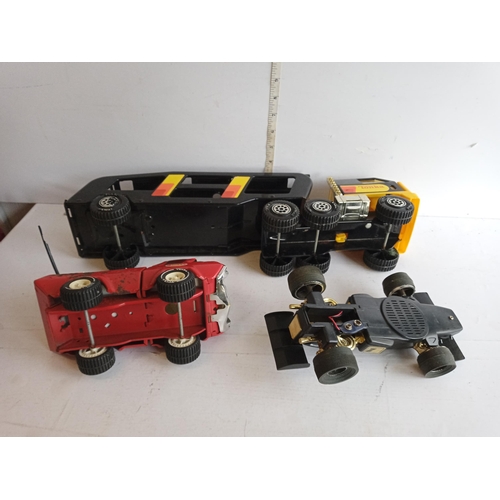 206 - 2 Vintage Tonka Toys & a John Player Racing Car