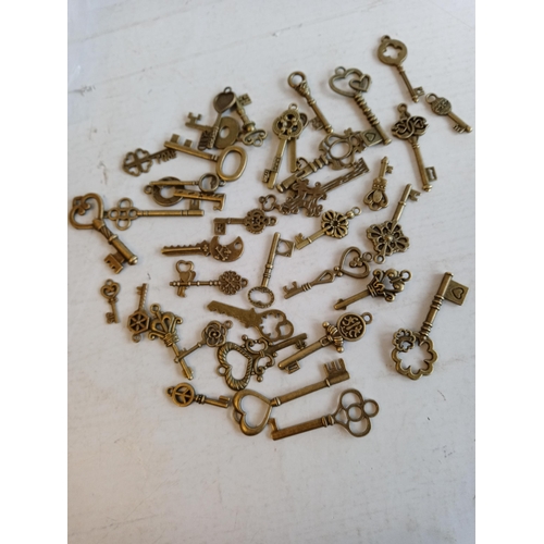 292 - Good selection of Assorted Keys