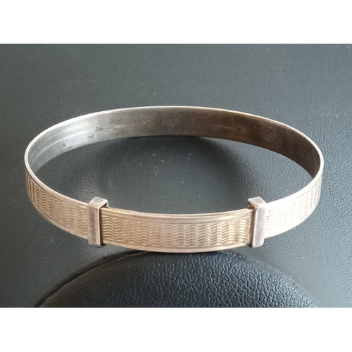 151 - Adjustable Silver Bangle with Decoration, 11.41 grams