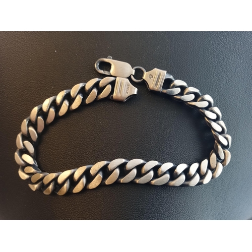 24 - Silver Curb Bracelet,33,63 grams