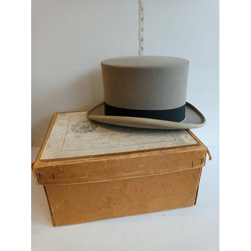 273 - Dunn & Co LTD London Top Hat in Original Box