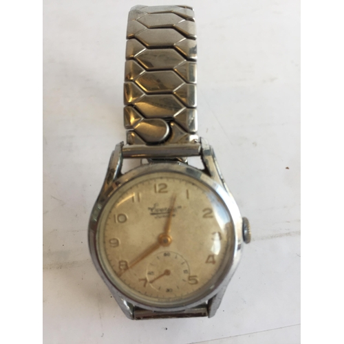 133 - Everite Junior Watch, Working