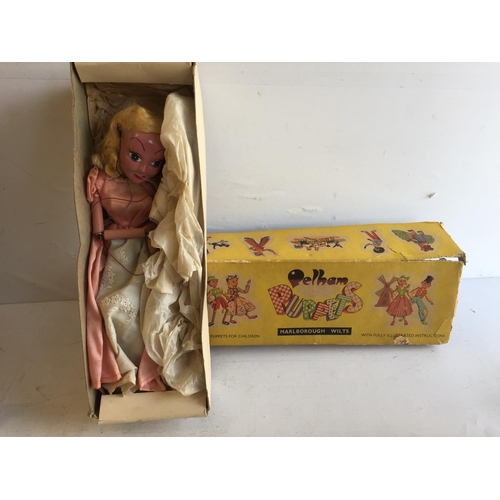 172 - Boxed Pelham Puppet