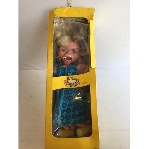 175 - Boxed Pelham Puppet