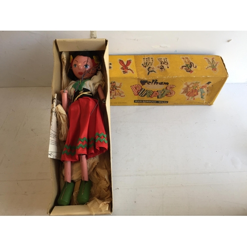 180 - Boxed Pelham Puppet