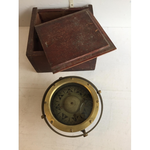 209 - Simpson Lawrence LTD Glasgow Ships Compass in Original Box