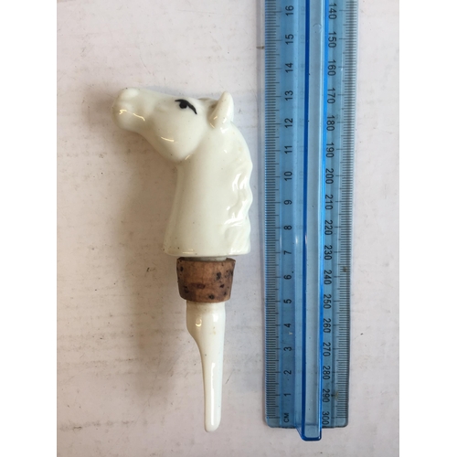 267 - Horse Head Bottle Pourer