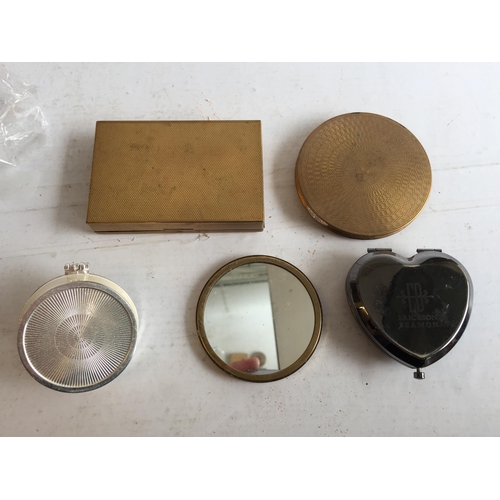 385 - Selection of Assorted Compacts