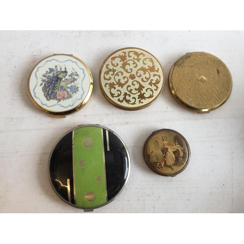 391 - Selection of Assorted Compacts