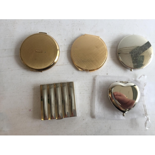 402 - Selection of Assorted Compacts