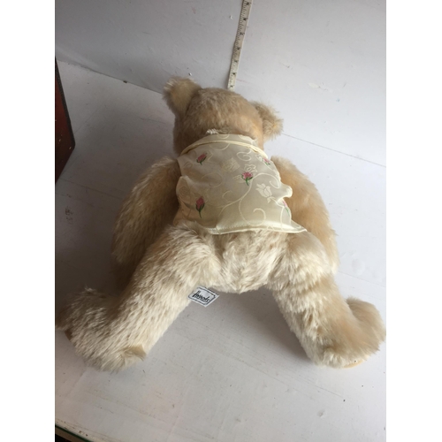 452 - Harrod's Teddy Bear. 
2002 Collectors Bear Called Rose