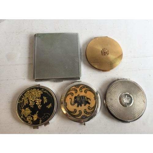 384 - Selection of Assorted Compacts