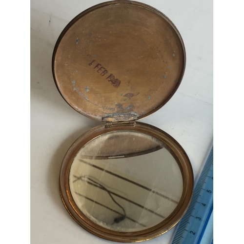 15 - Vintage Vogue Vanity Compact