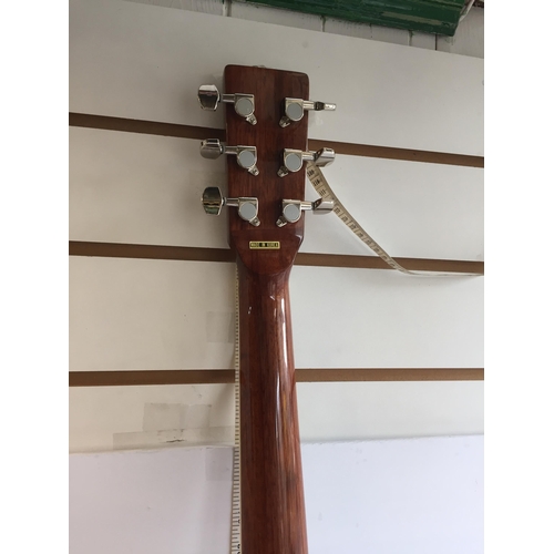 286 - Antoria Brass Bodied Resonator Guitar with 2 Bottle Necks.
In Lovely Condition and with Case.
Shippi... 