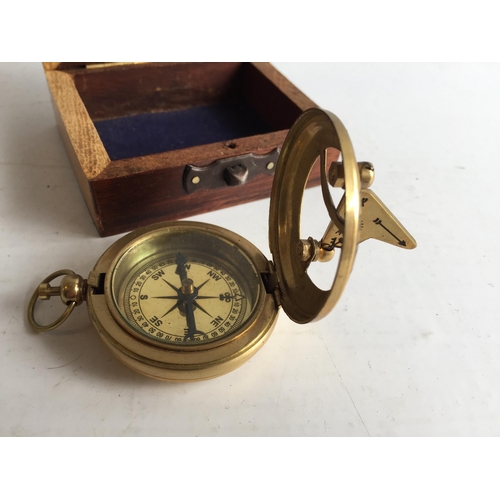 179 - Sundial Compass in Wooden  Box