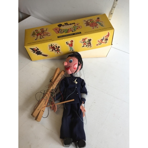 27 - Boxed Pelham Puppet