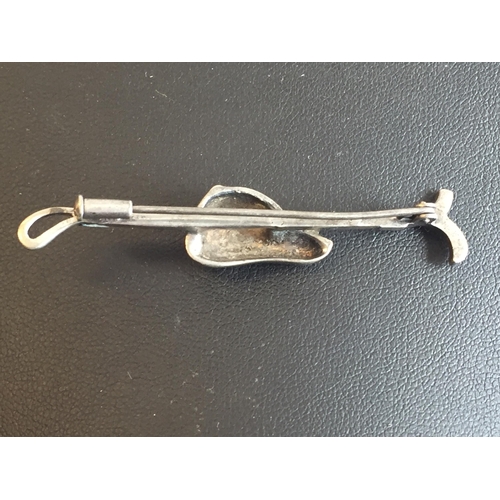 313 - Silver Riding Crop Brooch