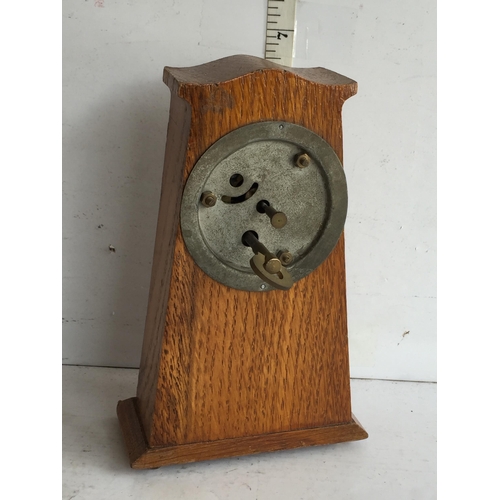 340 - Vintage Mechanical Clock